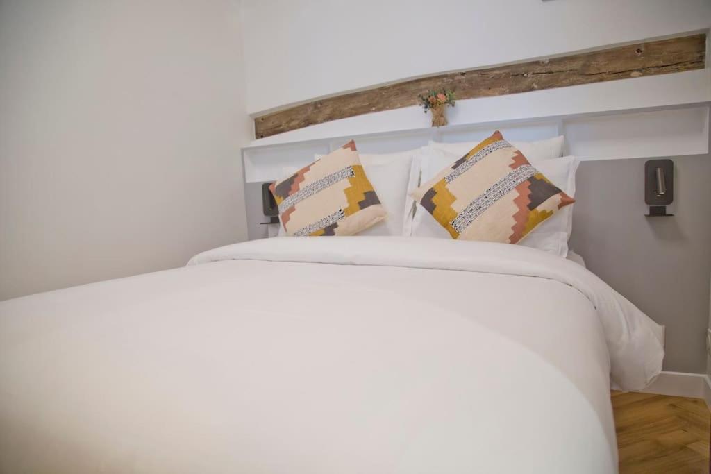 Fully Renovated Historic Apt In Heart Mouffetard Paris Luaran gambar